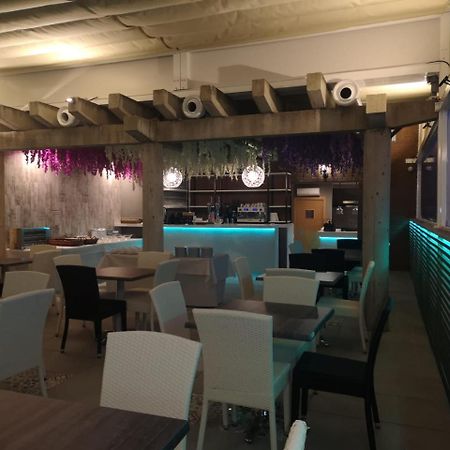 Aparthotel Mm 巴达霍斯 外观 照片