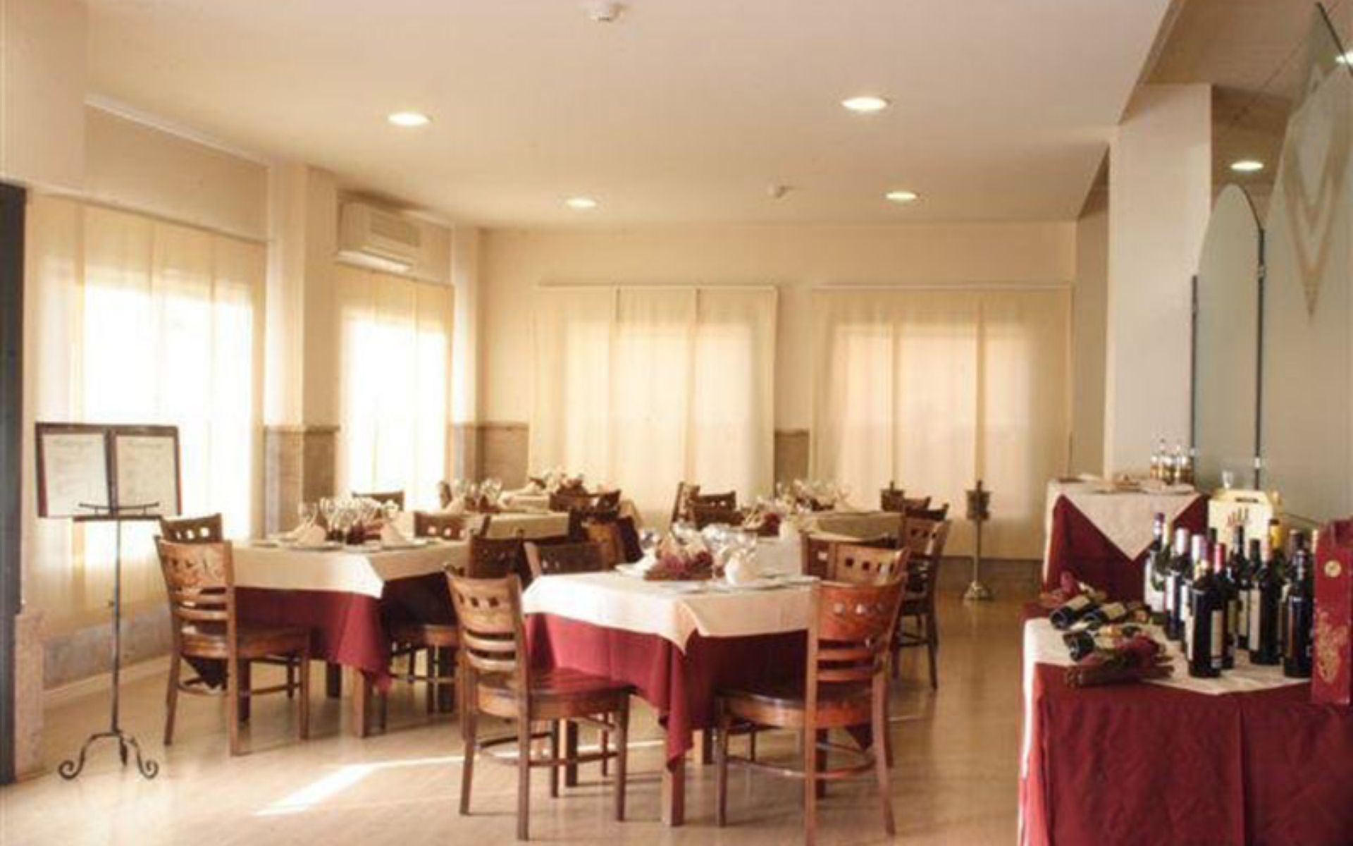 Aparthotel Mm 巴达霍斯 餐厅 照片