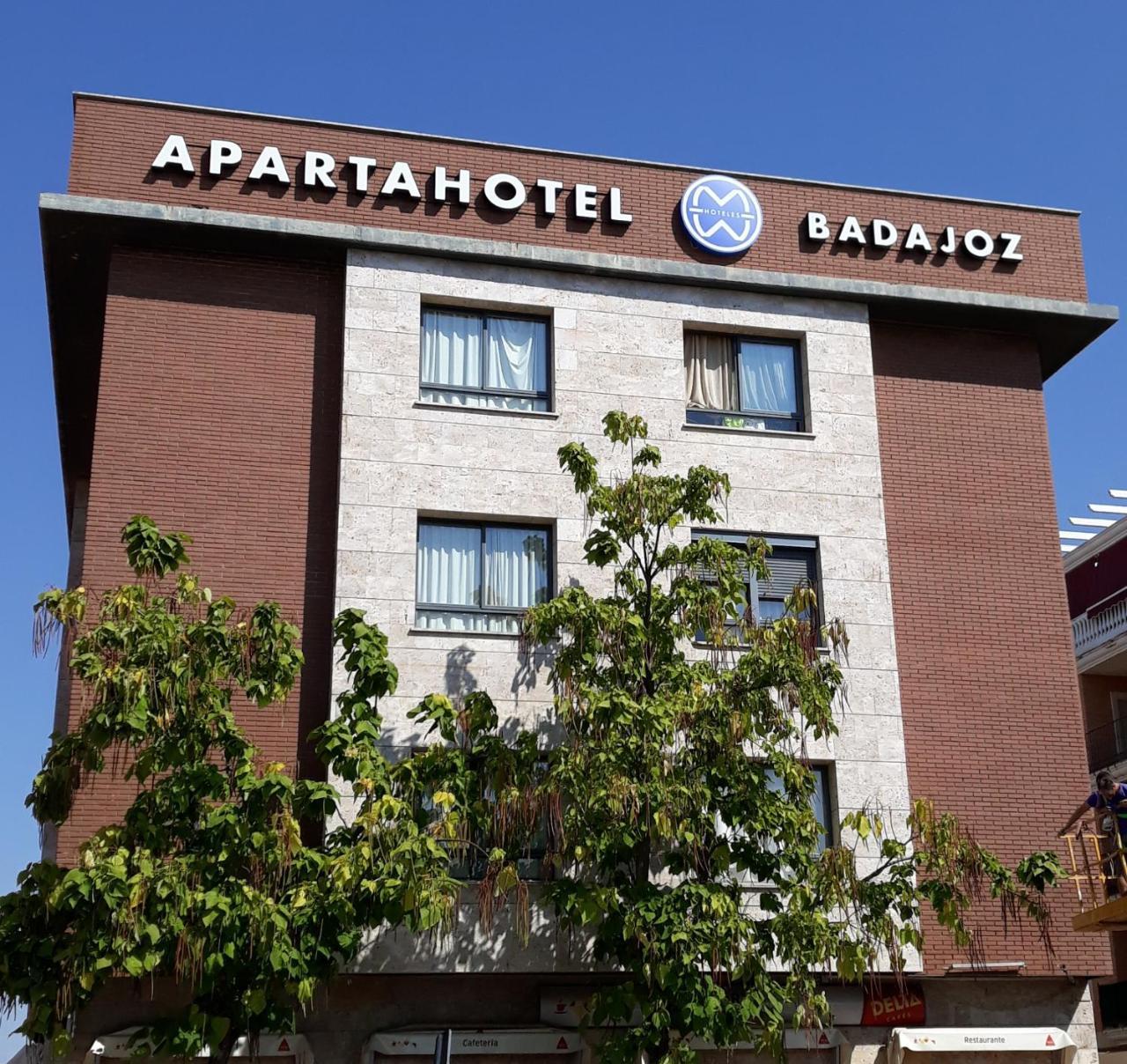 Aparthotel Mm 巴达霍斯 外观 照片