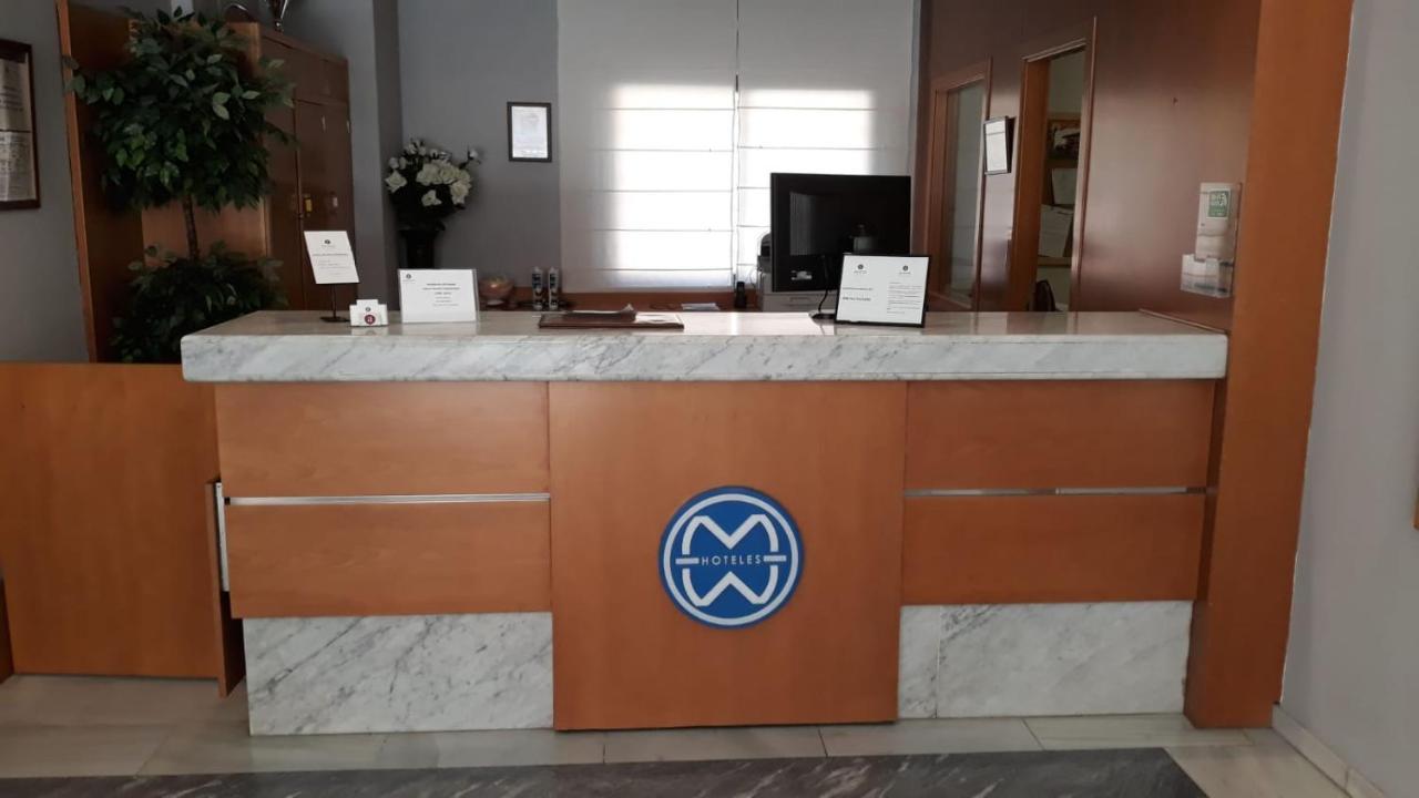 Aparthotel Mm 巴达霍斯 外观 照片